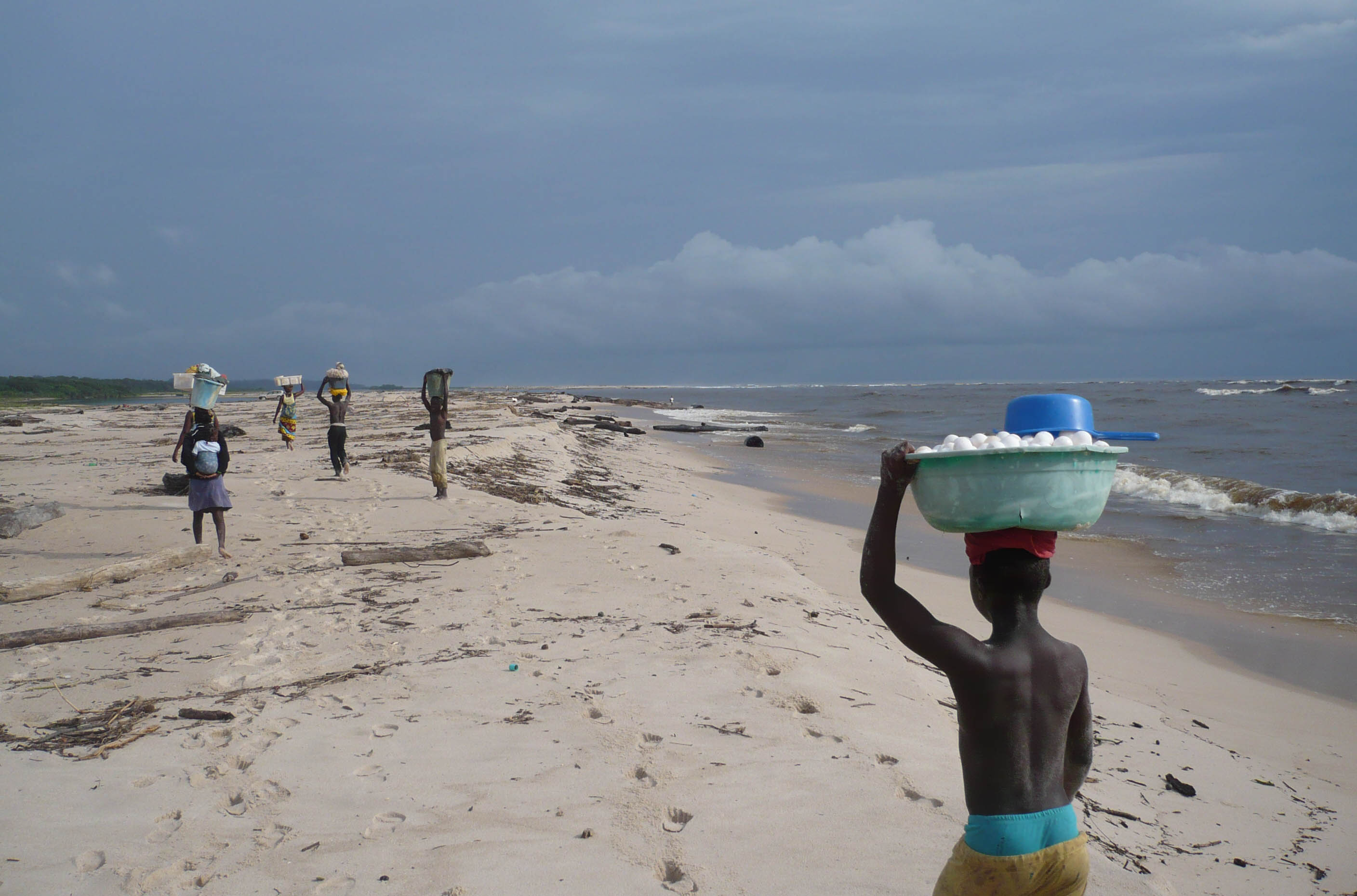 Leatherback turtle eggs poachers at Nyanga River mouth, southwestern Gabon; photo. by O.S.G. Pauwels